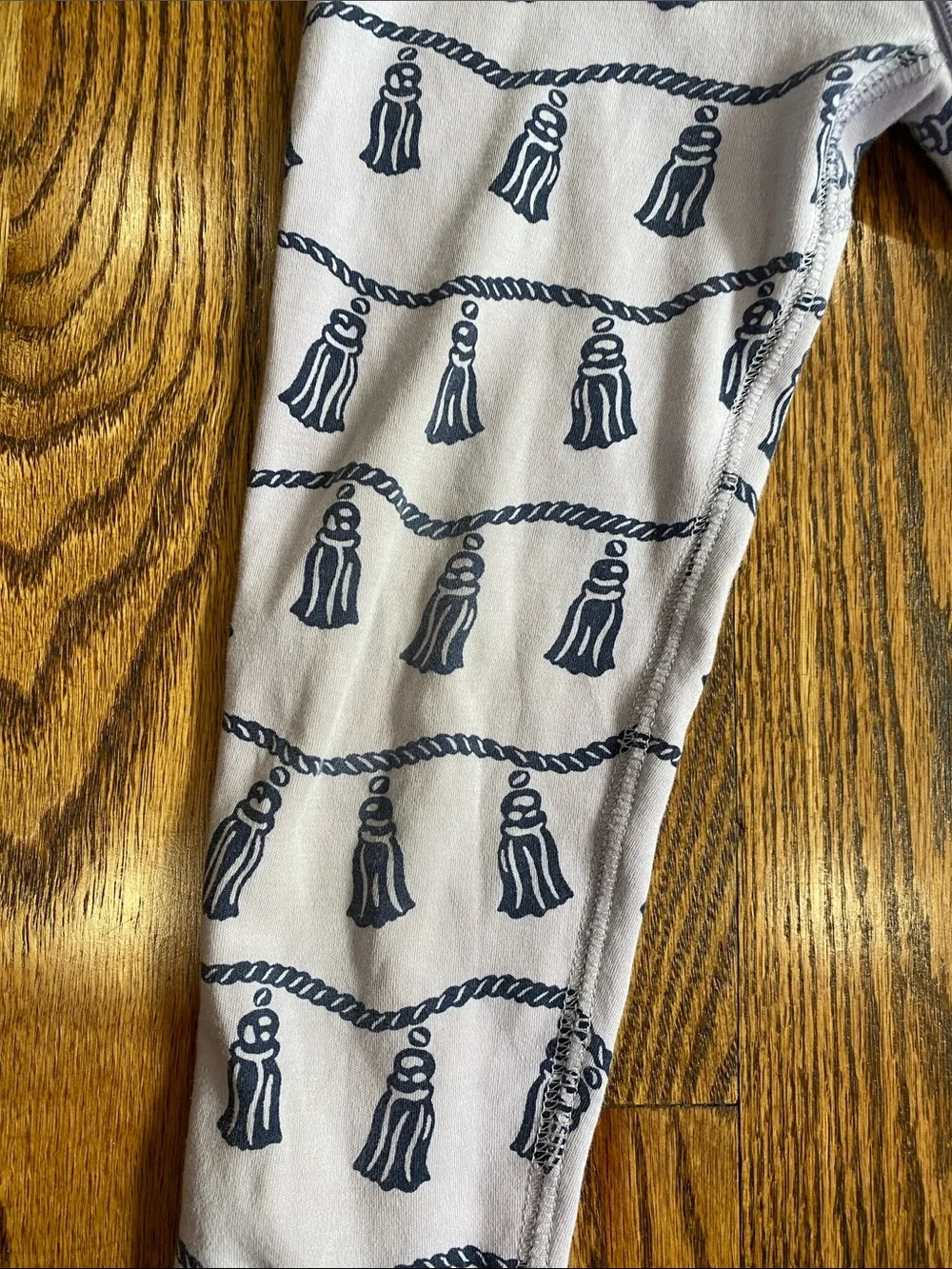 The Beaufort Bonnet Company Noelle’s Night Night-Todd Tassel print, size 4T
